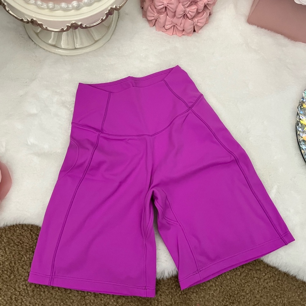 Buffbunny silhouette shorts